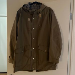 Levis Tan Raincoat Size XL, barely used, water resistant material.